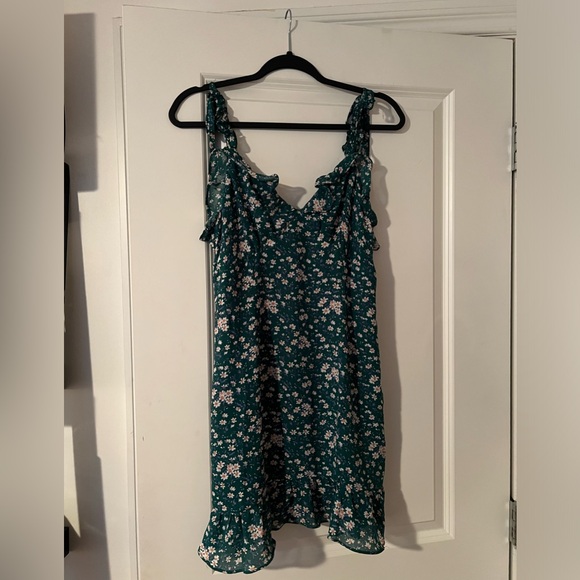 Green Floral Mini Dress - Picture 2 of 6